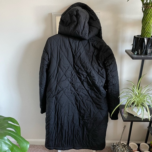 H&M black coat 🖤 - Picture 3 of 6